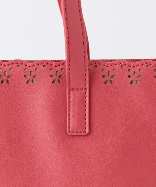 セール サイズ収納可 フラワー スカラップ トートバッグ トートバッグ Feroux フェルゥ ファッション通販 タカシマヤファッションスクエア