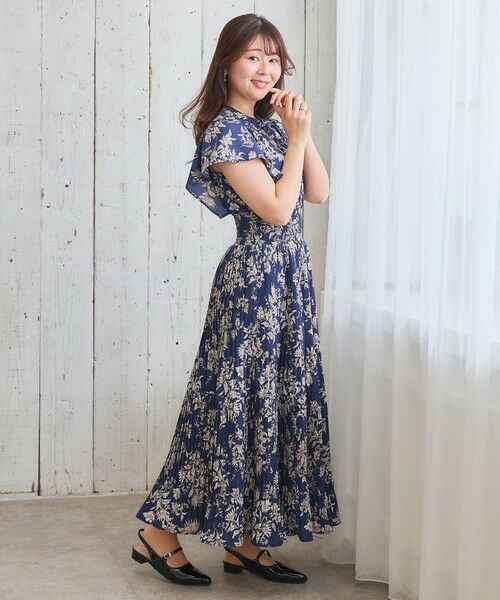 ＊送料・関税込み＊CHLOE シルククレープデシン ワンピース CHLOÉ シルククレープデシン ミディシャツワンピース ラッフル