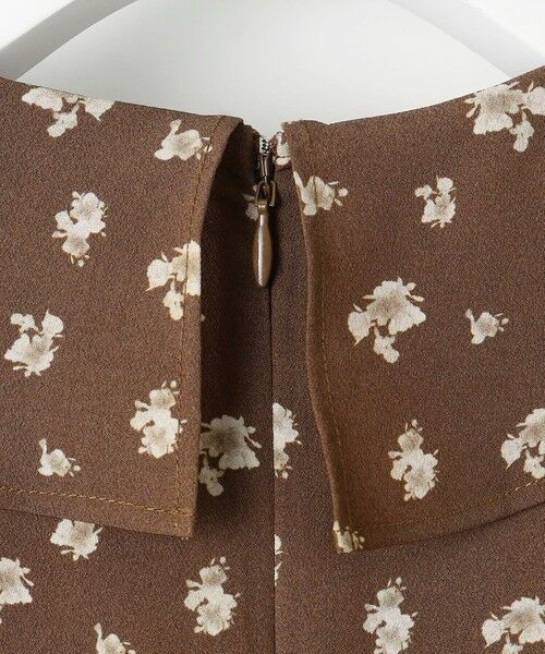 Feroux / フェルゥ ロング・マキシ丈ワンピース | カシュクールデザイン 小花プリントワンピース | 詳細17