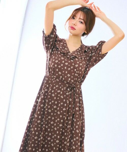 Feroux/フェルゥ 【洗える】カシュクールデザイン 小花プリントワンピース ダークブラウン系 1 Feroux/フェルゥ 【洗える】カシュクールデザイン 小花プリントワンピース ダークブラウン系 1