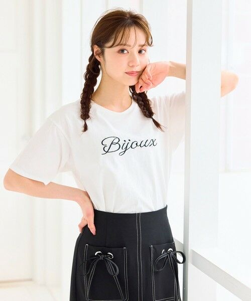 Feroux / フェルゥ カットソー | 【洗える】Bijou刺繍Tシャツ | 詳細1