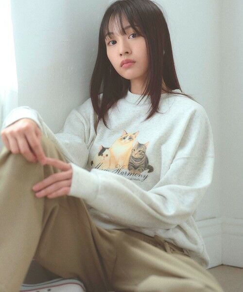 Feroux / フェルゥ スウェット | 【猫カフェMOCHAコラボ】猫ちゃんプリント トレーナー | 詳細3