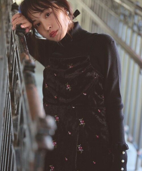 Feroux / フェルゥ ドレス | 刺繍入りベロアキャミソール ワンピース | 詳細3