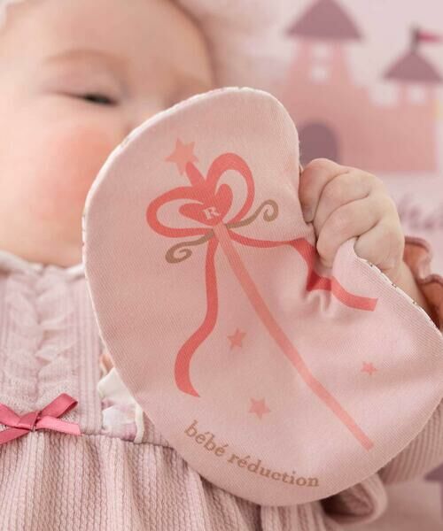 fillot de bebe reduction / フィヨ デュ ベベ ルダクティオン セットアップ | おとぎプリントおくるみ＆カシャカシャセット | 詳細2