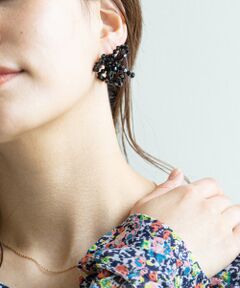 【HELENA THULIN】フラワーピアス/ブラック/片耳用