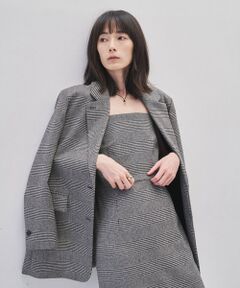 <strong>マニッシュなムードのパワーショルダージャケット</strong><br /><br /><br />●トレンド感のある肩パッド入りのテーラードジャケット。<br />●モードな雰囲気を演出する程よいオーバーシルエット。<br />●パンツにもスカートにも合わせやすく着回し力抜群。<br />●キレイめにもカジュアルにも取り入れやすいグレンチェック。<br />●同素材のワンピースと合わせたスタイルもおすすめ。<br /><br /><br />■洗濯：ドライクリーニング<br />■裏地：あり<br />■透け感：なし<br /><br /><br /><span style="color:#e67e22;">▼セットアップ対応商品はこちら！</span><br />　<a href="https://www.palcloset.jp/display/item/GGZ1032209A0010/?b=gallardagalante&amp;ssviam=bs_5415_27f12aba57c3f549e474a7452d6ab0e8"><u>梳毛ベアワンピース</u></a><br /><br /><br />※画像の商品はサンプルです。<br />　実際の商品と仕様、加工などが若干異なる場合があります。<br />　また、生産過程上の都合により、洗濯表記や混率、サイズスペック等が多少変更になる可能性がございます。<br />　予めご了承ください。<br /><br />※トップの画像は、光の具合で色味が違って見える場合があります。<br />　商品の色味は、スタジオ撮影の画像をご参照ください。<BR>