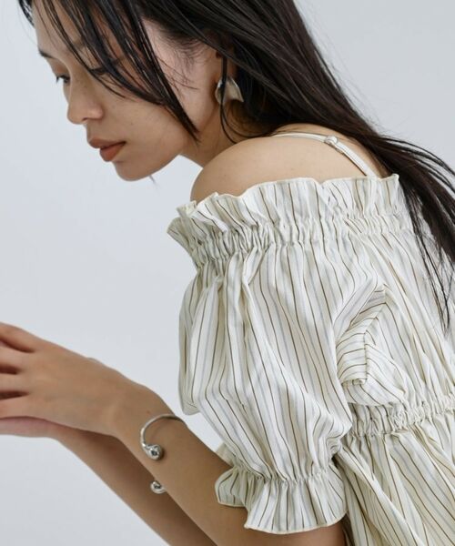 GALLEST / ギャレスト シャツ・ブラウス | 【一部店舗限定】オフショルシャーリングブラウス | 詳細25
