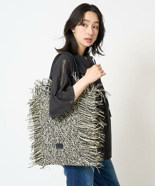 GEORGES RECH/ジョルジュ・レッシュ ラフィアフリンジトートバッグ ブラック F GEORGES RECH/ジョルジュ・レッシュ ラフィアフリンジトートバッグ ブラック F