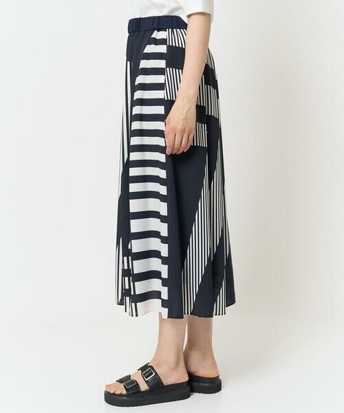 GEORGES RECH / ジョルジュ・レッシュ ロング・マキシ丈スカート | 幾何プリントタックフレアスカート | 詳細3