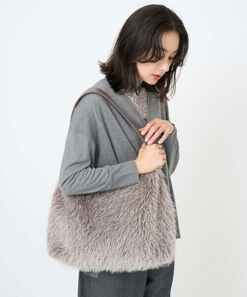 GEORGES RECH/ジョルジュ・レッシュ ファーショルダーバッグ ベージュ F GEORGES RECH/ジョルジュ・レッシュ ファーショルダーバッグ ベージュ F