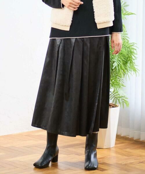 GEORGES RECH/ジョルジュ・レッシュ フェイクレザーランダムタックスカート ブラック L