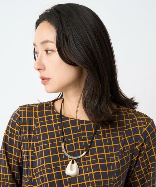 GEORGES RECH / ジョルジュ・レッシュ ネックレス・ペンダント・チョーカー | [日本製]トライアングルメタルネックレス（ゴールド系）