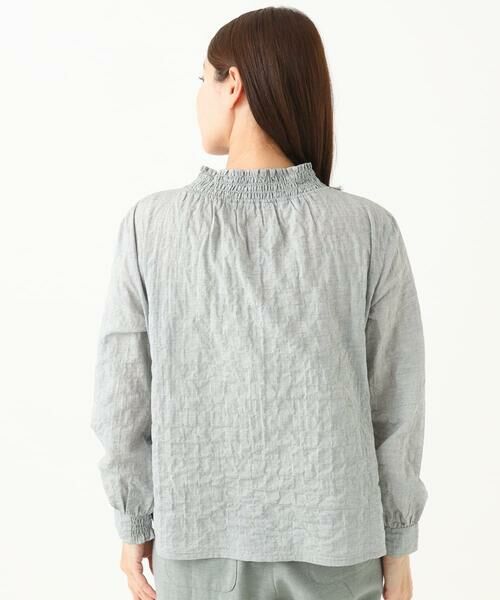 GIANNI LO GIUDICE / ジャンニ・ロ・ジュディチェ シャツ・ブラウス | [洗える]シャーリングシャンブレープルオーバーブラウス | 詳細10