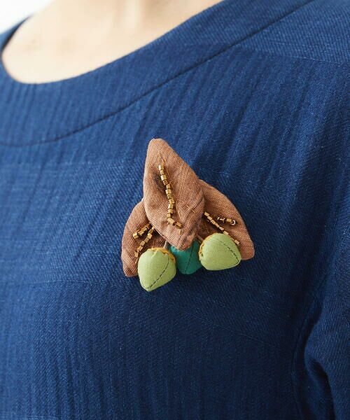 GIANNI LO GIUDICE / ジャンニ・ロ・ジュディチェ ブローチ・コサージュ | [日本製]クラフト木の実ブローチ | 詳細1