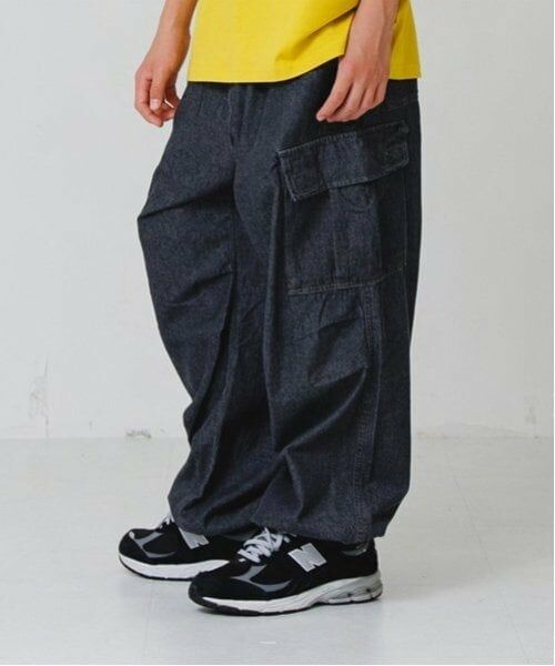 GLAZOS / グラソス その他パンツ | 【大人向けサイズあり】ライトデニム・ワイドカーゴパンツ(クロ)