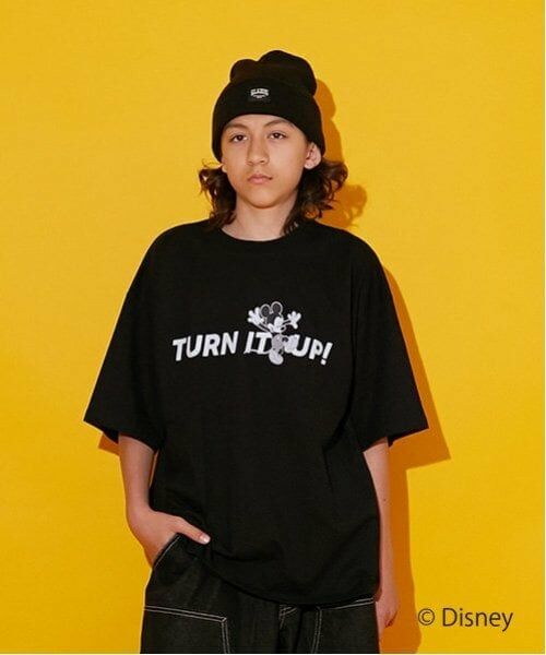 GLAZOS / グラソス Tシャツ | 【大人向けサイズあり】【GLSW.】【DISNEY】ミッキーマウス/フロントプリント半袖Tシャツ（クロ）