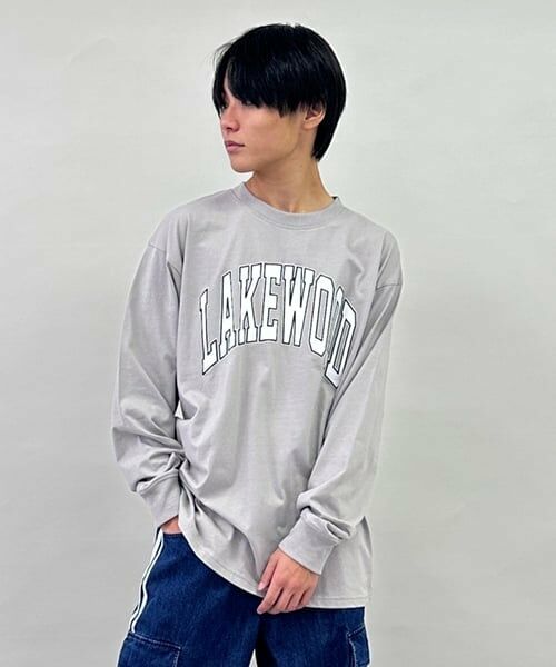 GLAZOS / グラソス Tシャツ | ビッグカレッジフロントプリント長袖Tシャツ（ライト グレー）