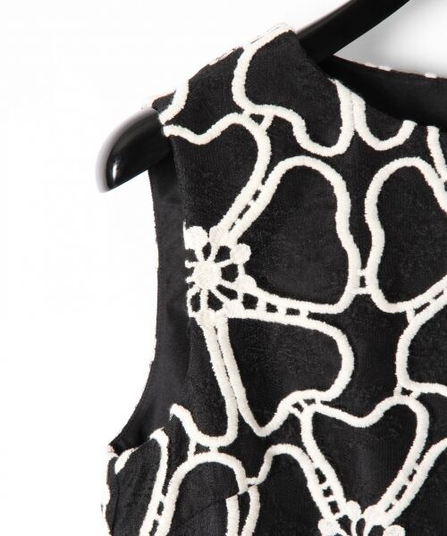 GRACE CONTINENTAL / グレースコンチネンタル ドレス | ビッグフラワー刺繍配色ワンピース | 詳細15