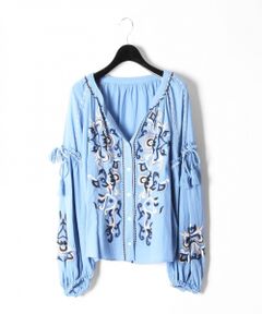 GRACE CONTINENTAL / グレースコンチネンタル シャツ・ブラウス | オーナメント刺繍ブラウス