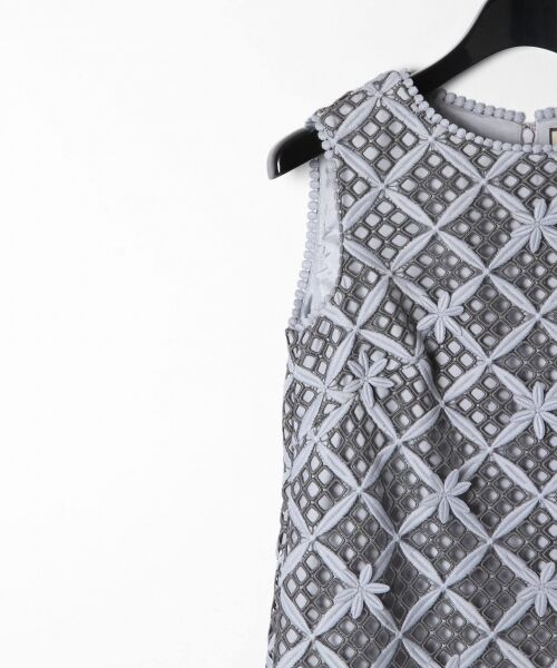 GRACE CONTINENTAL / グレースコンチネンタル ドレス | モチーフ刺繍レースワンピース | 詳細11