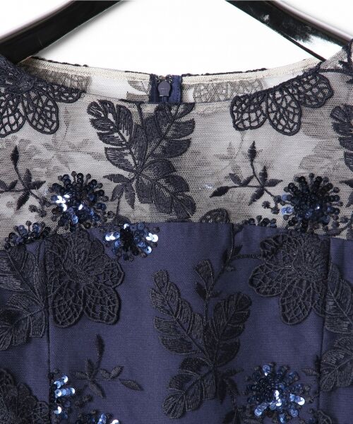 GRACE CONTINENTAL / グレースコンチネンタル ドレス | スパン刺繍タイトワンピース | 詳細5