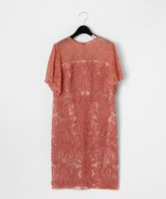 日本テレビ「誰も知らない明石家さんま」にて新川優愛さんがオレンジを着用。<br />
オリジナルのコード刺繍とレースを切り替えたタイトシルエットワンピース。<br />
ドレスに合わせて抽象的な花柄の図案を一からオリジナルで組み、ダイナミックなコード刺繍で贅沢に表現しています。<br />
華やかさはそのままに、シルエットはタイトに仕上げ大人っぽく着られる一枚。<br />
袖には柄の異なるレースを切り替え、透け感とフレア袖の女性らしいデザインでGRACE CONTINENTALらしいフェミニンさも感じさせます。<br />
パステルカラーに近い、優しい色味の秋カラーにもぜひ注目していただきたい一着です。<br />