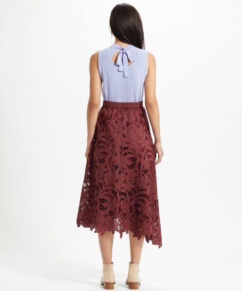カットワーク刺繍ロングスカート