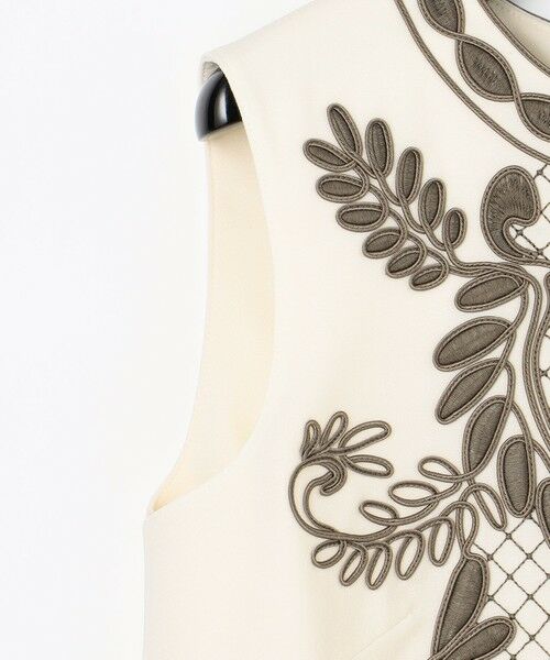 GRACE CONTINENTAL / グレースコンチネンタル ドレス | コード刺繍タイトワンピース | 詳細9