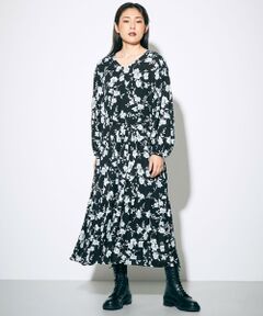 【LIFE STYLE WEAR】フラワープリントティアードワンピース