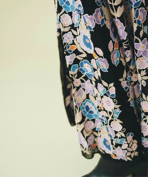 GRACE CONTINENTAL / グレースコンチネンタル ロング・マキシ丈スカート | マルチフラワー刺繍スカート | 詳細5