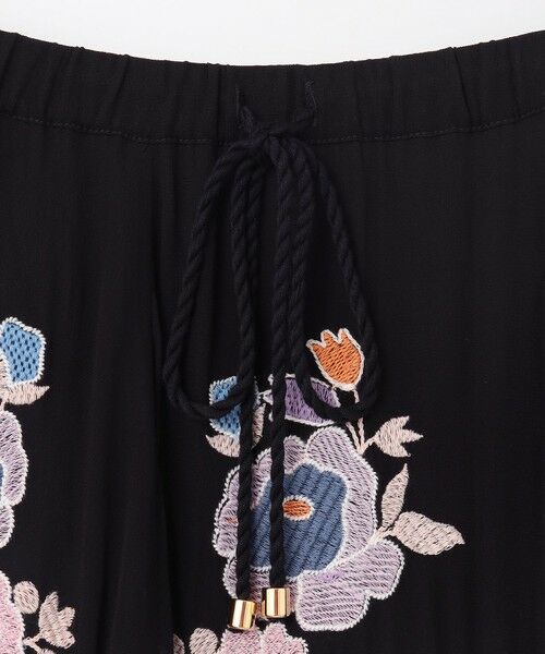 GRACE CONTINENTAL / グレースコンチネンタル ロング・マキシ丈スカート | マルチフラワー刺繍スカート | 詳細9