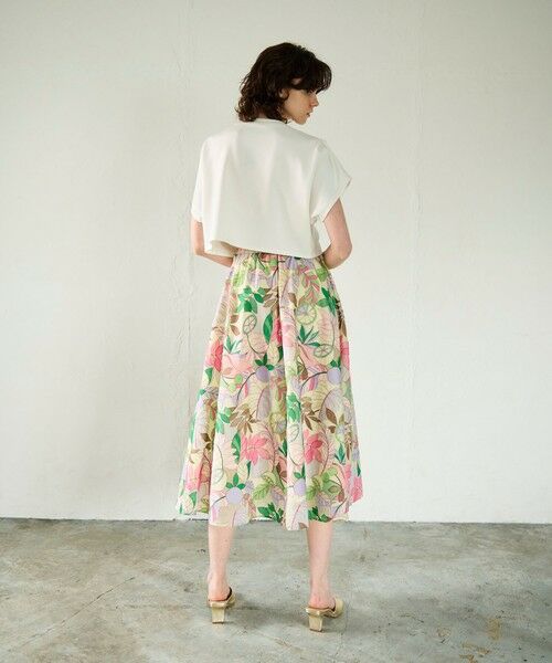 フルーツ刺繍フレアスカート