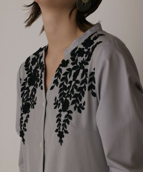 GRACE CONTINENTAL / グレースコンチネンタル ロング・マキシ丈ワンピース | ストライプ刺繍ワンピース | 詳細12