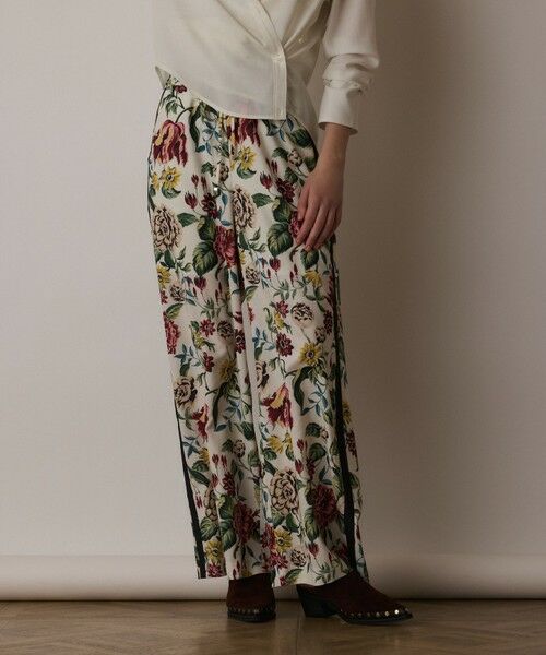 GRACE CONTINENTAL / グレースコンチネンタル その他パンツ | アンティークフラワープリントパンツ | 詳細2