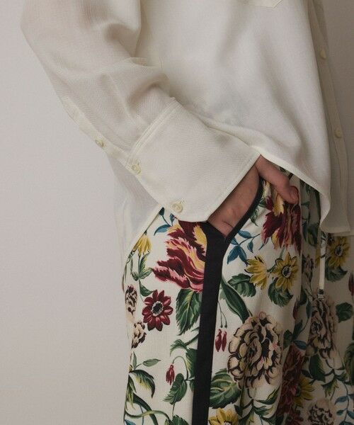 GRACE CONTINENTAL / グレースコンチネンタル その他パンツ | アンティークフラワープリントパンツ | 詳細3