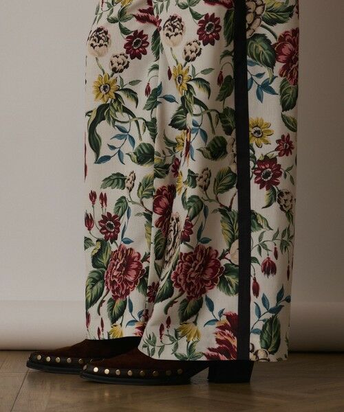 GRACE CONTINENTAL / グレースコンチネンタル その他パンツ | アンティークフラワープリントパンツ | 詳細4
