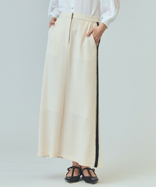 GRACE CONTINENTAL / グレースコンチネンタル ロング・マキシ丈スカート | ラインビジューロングスカート | 詳細1