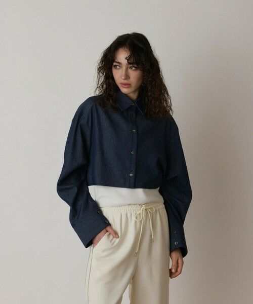 GRACE CONTINENTAL / グレースコンチネンタル シャツ・ブラウス | タックスリーブデニムシャツ | 詳細7