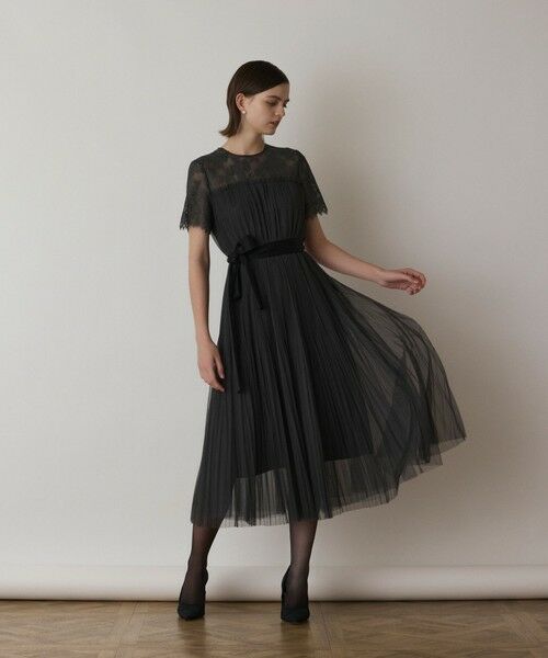 GRACE CONTINENTAL/グレースコンチネンタル チュールプリーツドレス グレー 38 GRACE CONTINENTAL/グレースコンチネンタル チュールプリーツドレス グレー 38