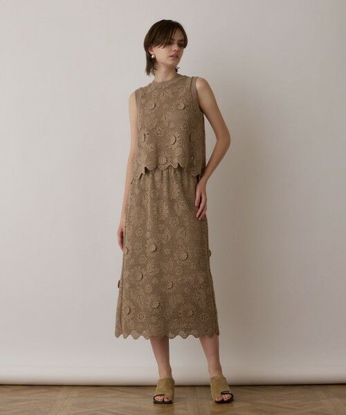 GRACE CONTINENTAL/グレースコンチネンタル クロシュ刺繍スカート ベージュ 36 GRACE CONTINENTAL/グレースコンチネンタル クロシュ刺繍スカート ベージュ 36