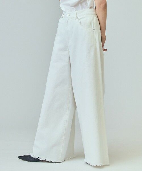 GRACE CONTINENTAL/グレースコンチネンタル バギーデニムパンツ ホワイト 38 GRACE CONTINENTAL/グレースコンチネンタル バギーデニムパンツ ホワイト 38