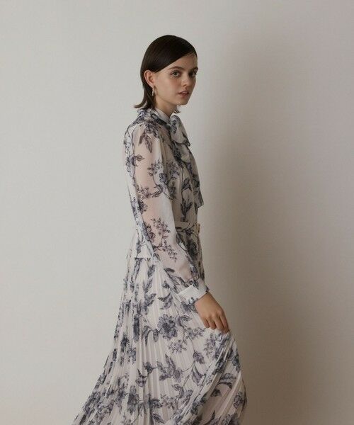 GRACE CONTINENTAL / グレースコンチネンタル ロング・マキシ丈ワンピース | フラワープリントプリーツワンピース | 詳細1