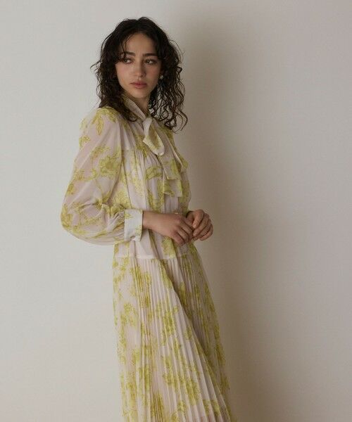 GRACE CONTINENTAL / グレースコンチネンタル ロング・マキシ丈ワンピース | フラワープリントプリーツワンピース | 詳細11