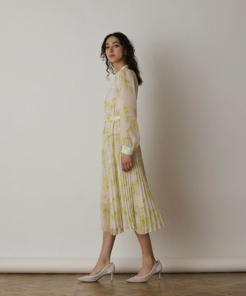 GRACE CONTINENTAL / グレースコンチネンタル ロング・マキシ丈ワンピース | フラワープリントプリーツワンピース | 詳細17