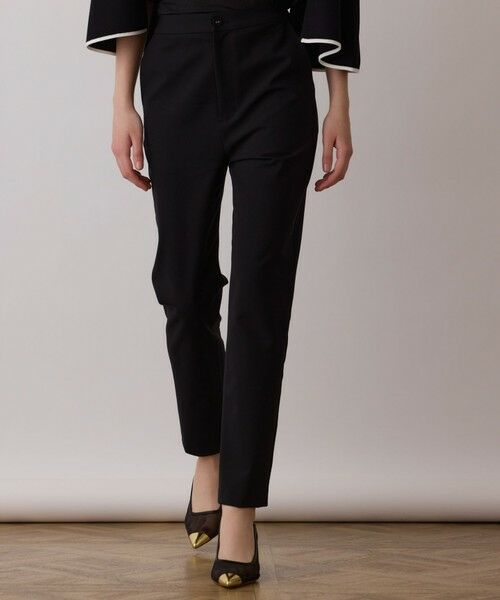 GRACE CONTINENTAL / グレースコンチネンタル その他パンツ | ストレッチテーパードパンツ(ブラック)