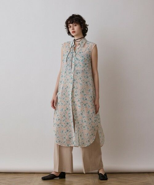 GRACE CONTINENTAL/グレースコンチネンタル フラワーロングシャツ ベージュ 38 GRACE CONTINENTAL/グレースコンチネンタル フラワーロングシャツ ベージュ 38