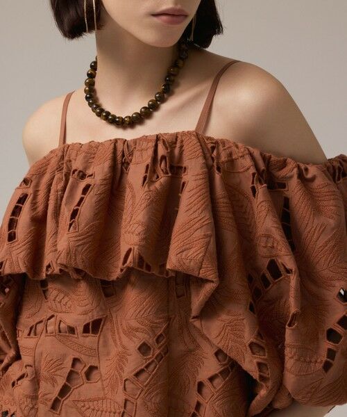 GRACE CONTINENTAL / グレースコンチネンタル その他トップス | カットワークオフショルトップ | 詳細11