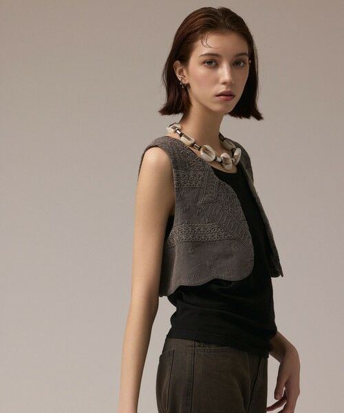 GRACE CONTINENTAL / グレースコンチネンタル ベスト | エンブロイダリージレ | 詳細15