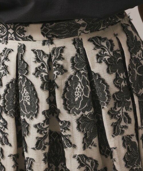 GRACE CONTINENTAL / グレースコンチネンタル ロング・マキシ丈スカート | ダマスクジャガードタックスカート | 詳細4