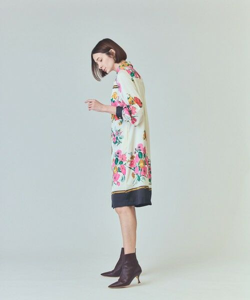 GRACE CONTINENTAL / グレースコンチネンタル ミニ丈・ひざ丈ワンピース | ボタニカルスカーフプリントワンピース | 詳細3